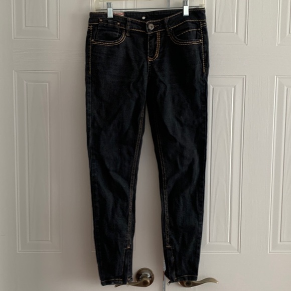 1st Kiss Skinny Jeans - Picture 3 of 8